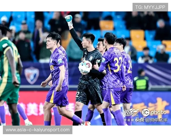 天津津门虎边路传中升级，六码点抢点头槌稍稍顶高